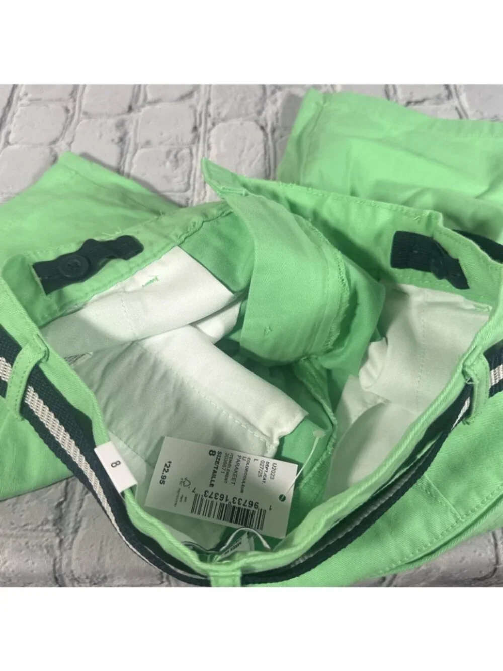 The Children's Place Boys Youth Size 8 Belted Chino Shorts Green Parakeet NEW